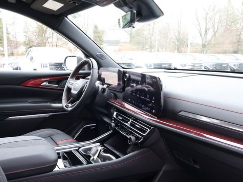 New 2026 Chevrolet Traverse RS w/ LPO, Floor Liner Package image 42