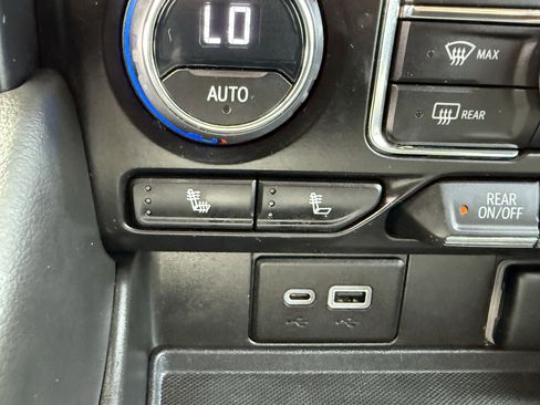 Used 2023 Chevrolet Tahoe RST w/ Luxury Package image 22