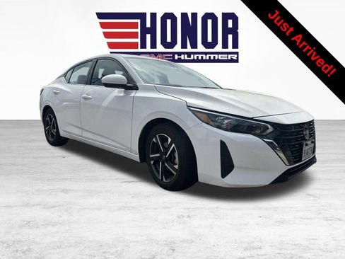 Used 2024 Nissan Sentra SV FWD image 1