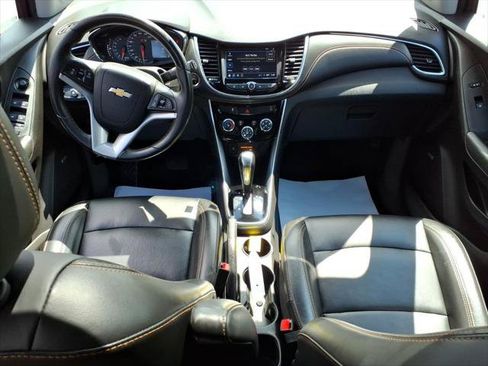 Used 2018 Chevrolet Trax Premier w/ LPO, Protection Package AWD/4WD image 8