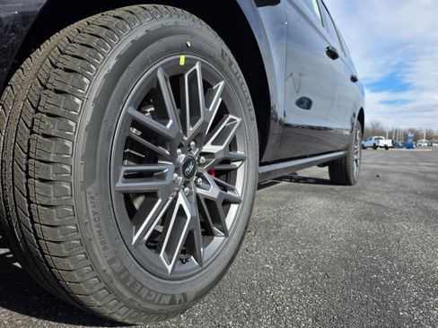 New 2025 Ford Expedition Max Platinum w/ Stealth Performance Package image 21