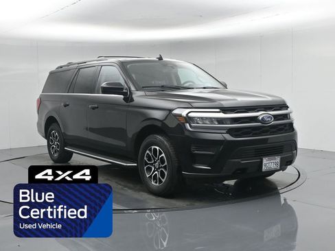 Used 2023 Ford Expedition Max XLT image 1