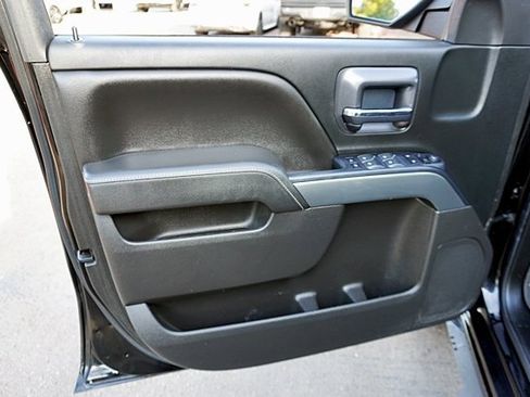 Used 2018 Chevrolet Silverado 1500 LT w/ All Star Edition image 21