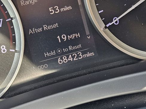 Used 2016 Lexus IS 200t RWD image 12
