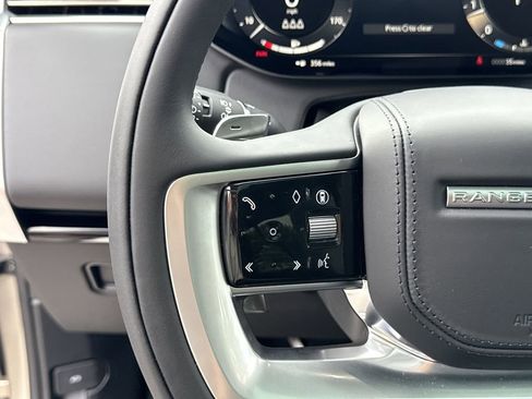 New 2025 Land Rover Range Rover SE image 23