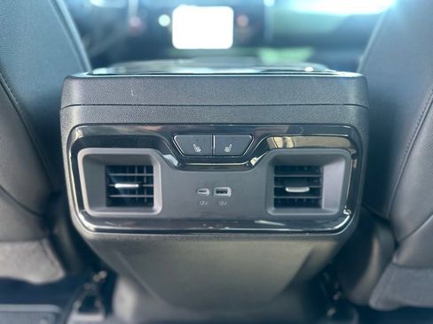 Used 2025 GMC Sierra 1500 AT4 AWD/4WD image 21