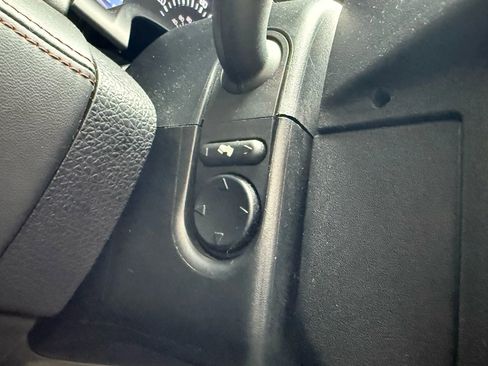 Used 2016 Lincoln Navigator Reserve image 33