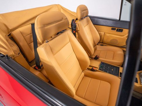 Used 1992 Ferrari Mondial T Cabriolet RWD image 29