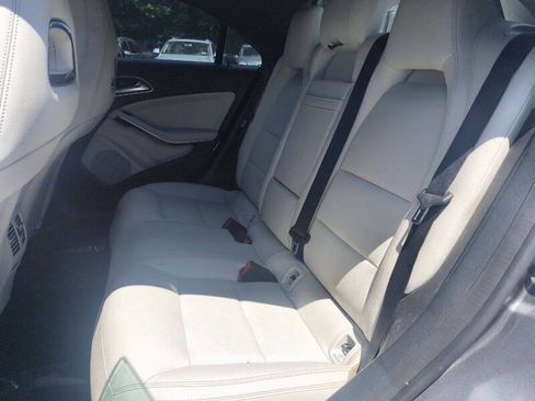 Used 2015 Mercedes-Benz CLA 250 image 13