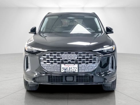 Certified 2025 Audi Q5 Premium w/ Convenience Package image 8