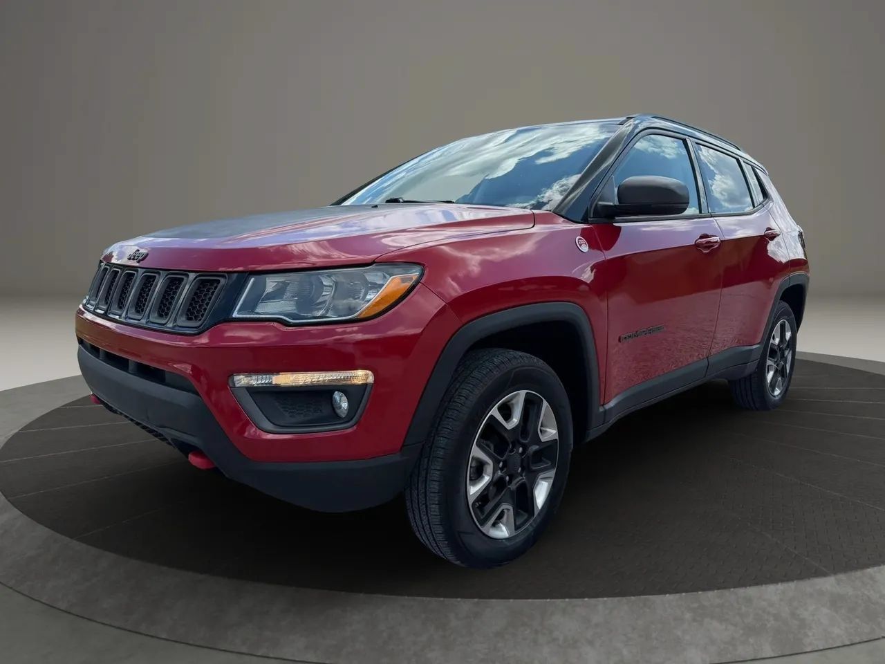 Used 2018 Jeep Compass Trailhawk w/ Popular Equipment Group AWD/4WD image 7