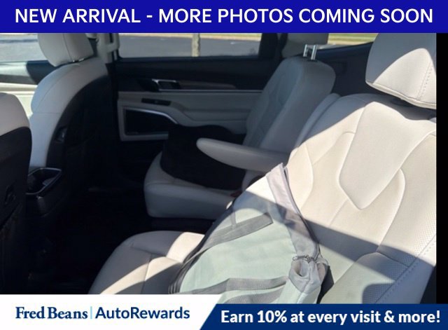 Used 2021 Kia Telluride EX w/ EX Premium Package AWD/4WD image 11