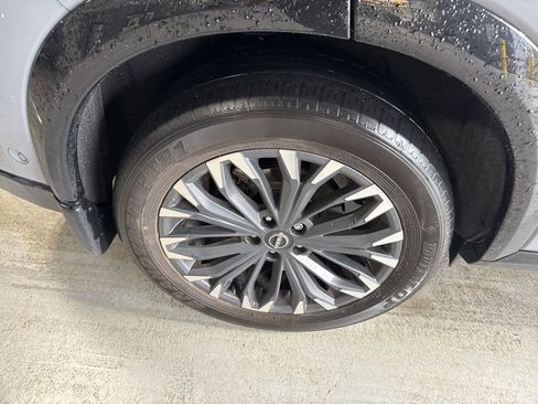 Certified 2024 Nissan Rogue Platinum w/ Platinum Premium Package image 10