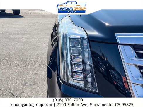 Used 2015 Cadillac Escalade Luxury AWD/4WD image 7