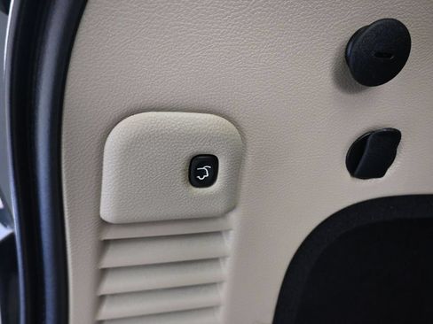 Used 2019 Jeep Grand Cherokee Limited AWD/4WD image 48