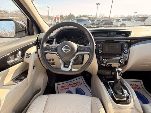 Certified 2022 Nissan Rogue Sport SL w/ Premium Package image 23