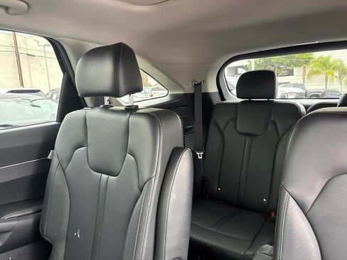Used 2024 Kia Sorento EX w/ Panoramic Sunroof Package FWD image 14