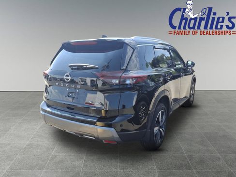 Used 2024 Nissan Rogue SL w/ SL Premium Package AWD/4WD image 4
