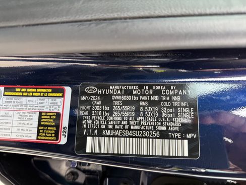 Used 2025 Genesis GV80 2.5T AWD/4WD image 25