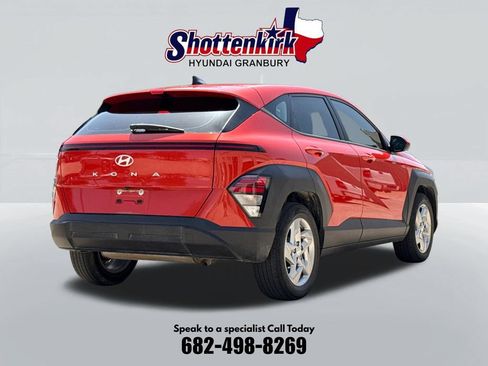 Used 2024 Hyundai Kona SE FWD image 6