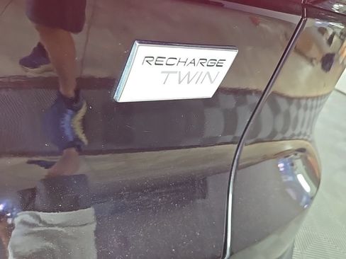 Certified 2023 Volvo C40 P8 Recharge Plus w/ Climate Package AWD/4WD image 9