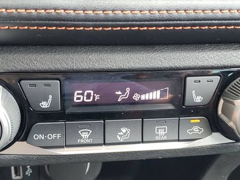 Used 2018 Nissan Kicks SR FWD image 15