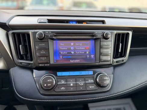 Used 2013 Toyota RAV4 XLE image 38