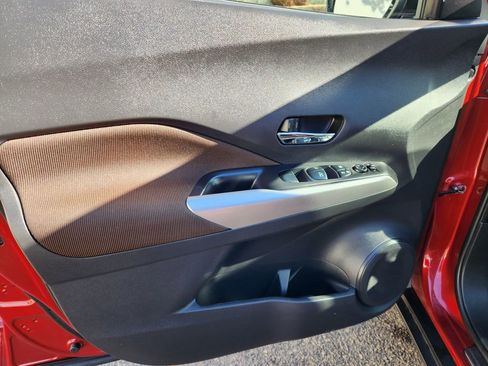 Used 2020 Nissan Kicks SR w/ Exterior Package image 8