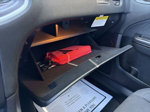 Used 2019 Dodge Charger GT w/ Performance Handling Group image 19