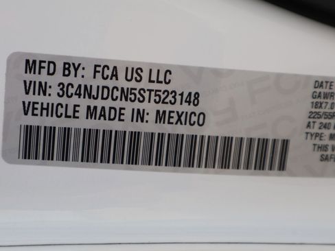 Used 2025 Jeep Compass Limited AWD/4WD image 29