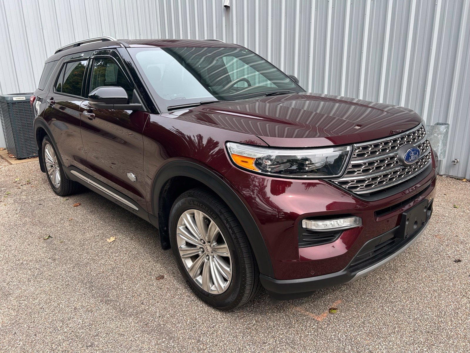 Used 2022 Ford Explorer King Ranch w/ Class IV Trailer Tow Package AWD/4WD image 3