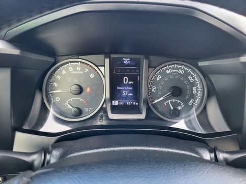 Used 2018 Toyota Tacoma TRD Off-Road image 22