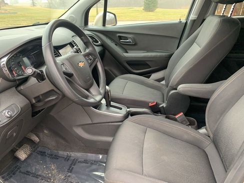 Used 2018 Chevrolet Trax LT image 18