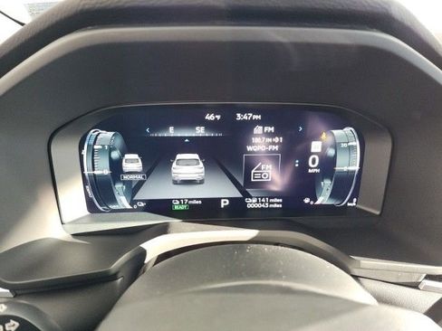 Used 2023 Mitsubishi Outlander SE image 30