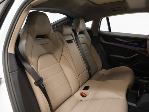 New 2026 Porsche Panamera 4 image 27