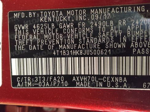 Used 2018 Toyota Camry LE image 33