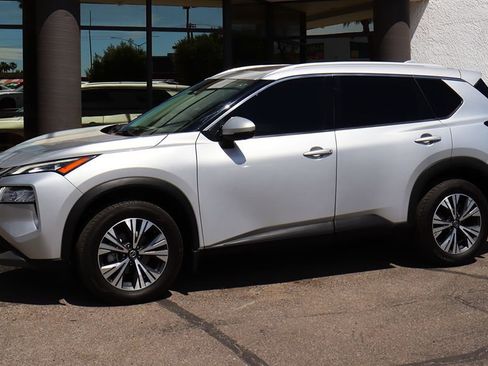 Used 2021 Nissan Rogue SV w/ Premium Package AWD/4WD image 7