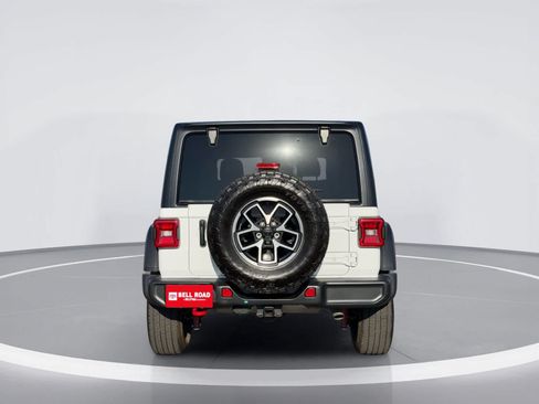 Used 2024 Jeep Wrangler Unlimited Rubicon AWD/4WD image 6