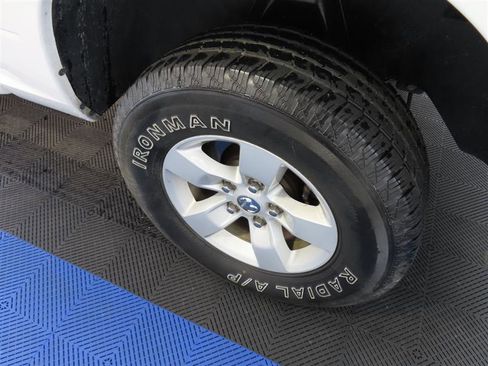 Used 2023 RAM 1500 Classic SLT w/ Trailer & Traction Group image 7