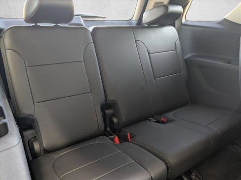 Used 2021 Chevrolet Traverse Premier w/ Redline Edition image 23