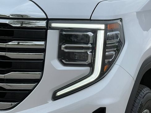 Used 2023 GMC Sierra 1500 SLT w/ SLT Convenience Package AWD/4WD image 48