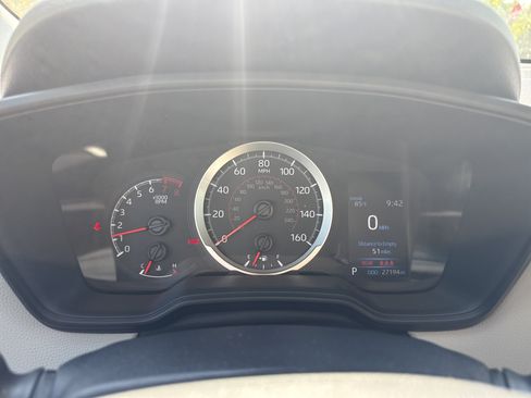Used 2022 Toyota Corolla Cross L FWD image 25