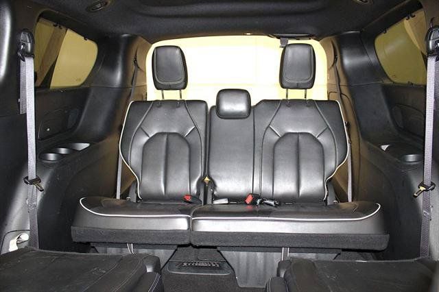 Certified 2025 Chrysler Pacifica Limited FWD image 38
