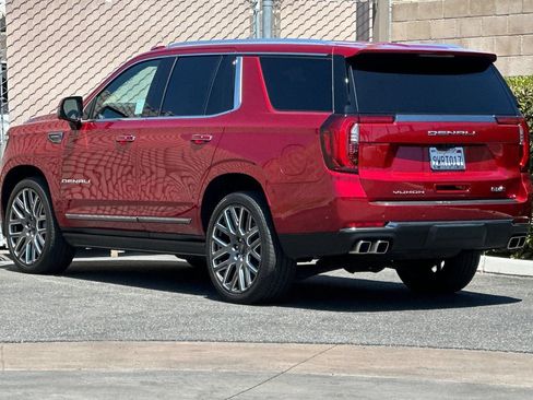 Certified 2026 GMC Yukon Denali Ultimate AWD/4WD image 6