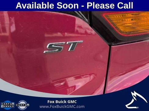 Used 2023 Buick Encore GX Select w/ Sport Touring Package AWD/4WD image 5