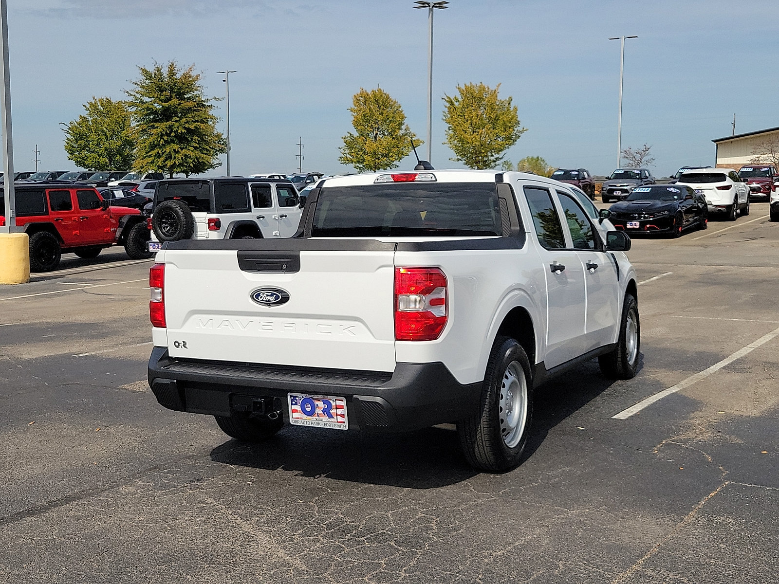 Used 2025 Ford Maverick XL w/ Equipment Group 102A AWD/4WD image 5