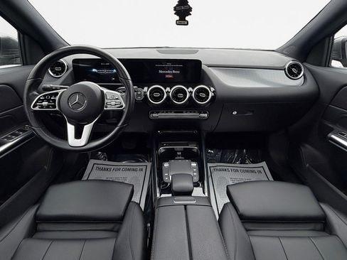 Used 2022 Mercedes-Benz GLA 250 4MATIC image 16