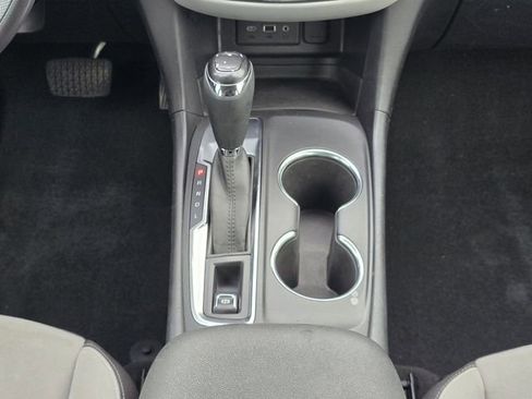 Used 2019 Chevrolet Equinox LS FWD image 21