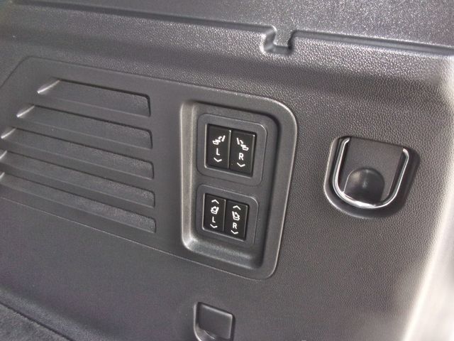 Used 2026 Buick Enclave Preferred w/ Power Package FWD image 32