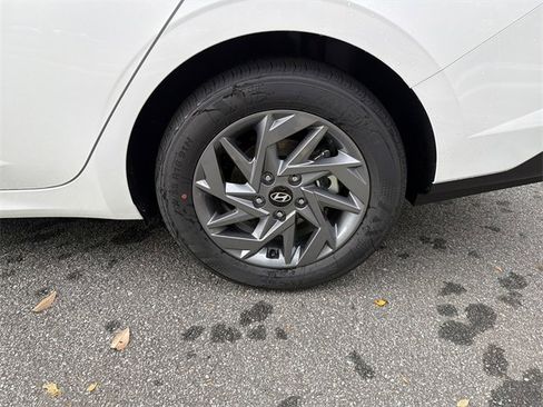 New 2026 Hyundai Elantra Blue image 18